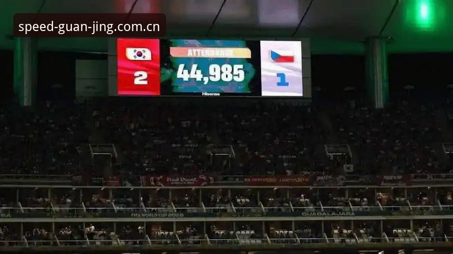 为什么世界杯本该爆满的看台会出现大片空座？